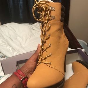 Jennifer Lopez Wheat Boots